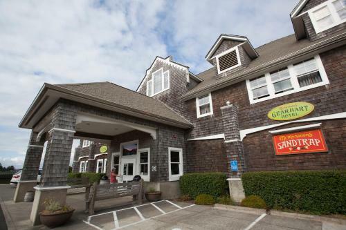 Mcmenamins Gearhart Hotel