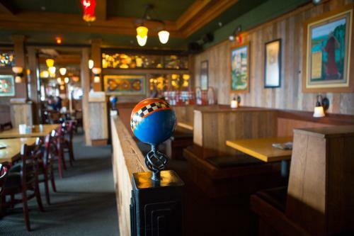 Mcmenamins Gearhart Hotel