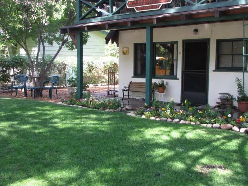 Posada Kern Riverfront Lodge