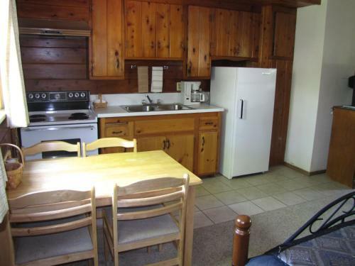 Posada Kern Riverfront Lodge