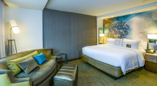Hotel Courtyard By Marriott Lake Charles