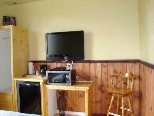 Sequoia Riverfront Cabins