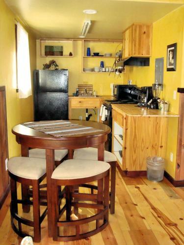 Sequoia Riverfront Cabins