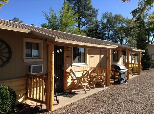 Hotel Rainbows End Resort
