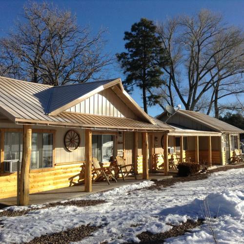 Hotel Rainbows End Resort
