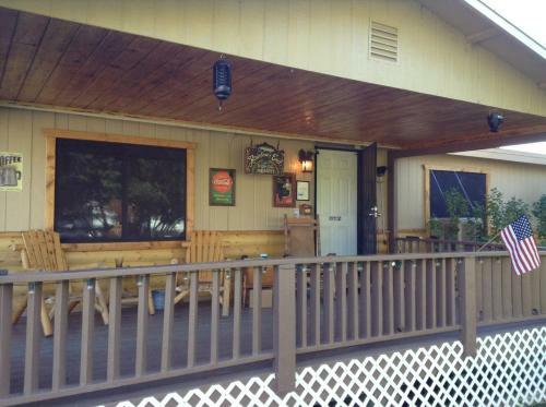 Hotel Rainbows End Resort