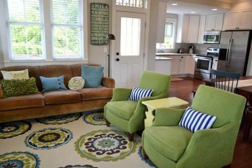 Vintage Beach Three-bedroom Home