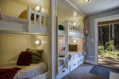 Dreaming Out Loud Two-bedroom Home