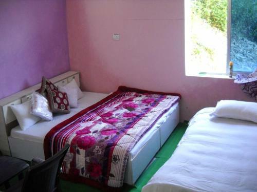 Hotel Tarkeshwarm Hill View Resort