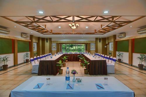 Hotel Sinclairs Retreat Dooars, Chalsa