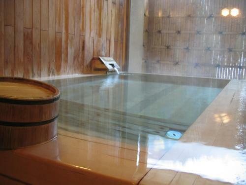 Akita_kamihata-onsen_sawarabi