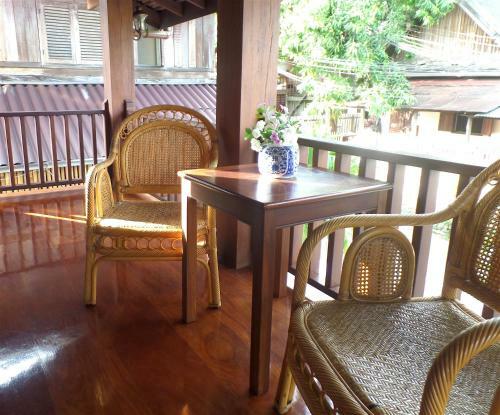 Hostal Peninsula Villas