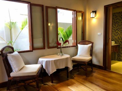 Hostal Peninsula Villas