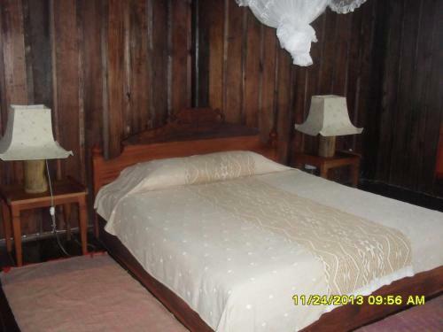 Hostal Sayo Naga Guesthouse