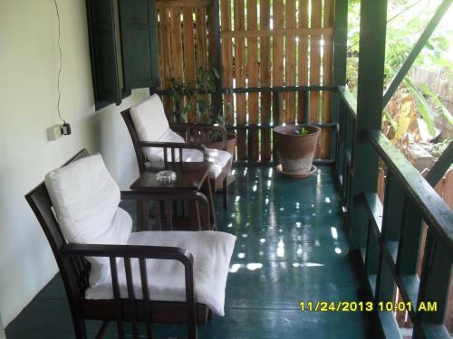 Hostal Sayo Naga Guesthouse