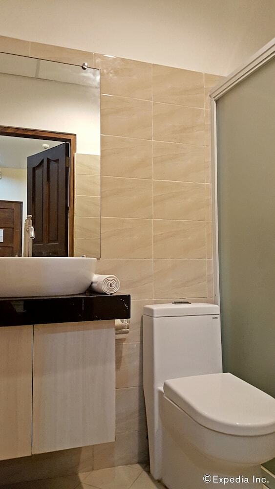 Aparthotel Golden Gate Suites