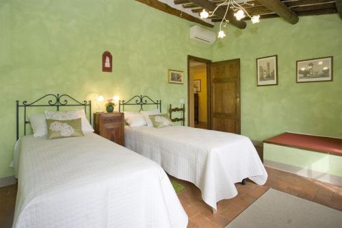 Arsina Villa Sleeps 12 Air Con Wifi