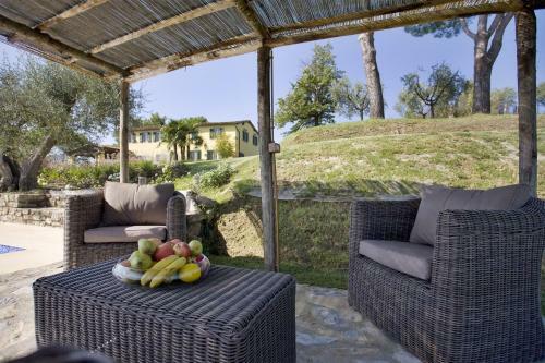 Arsina Villa Sleeps 12 Air Con Wifi