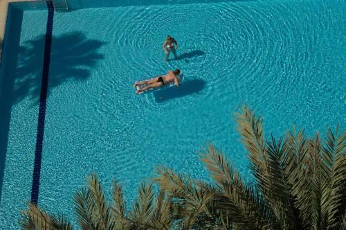 Crystal Springs Beach Hotel