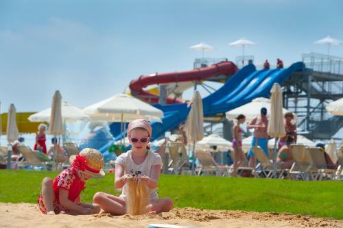 Hotel Louis Phaethon Beach - All Inclusive