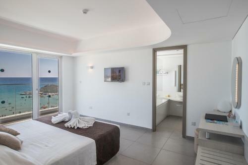 Vassos Nissi Plage Hotel