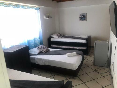Hostal Posada Almond Bay