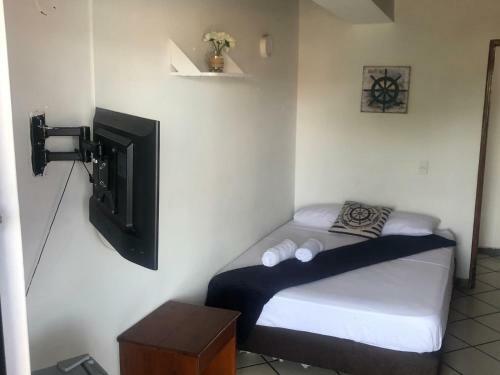 Hostal Posada Almond Bay