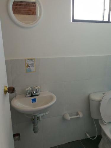 Hostal Posada Almond Bay
