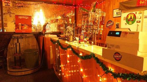 Posada Cypress Motor Inn