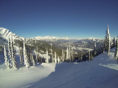 Hotel Fernie Slopeside Lodge
