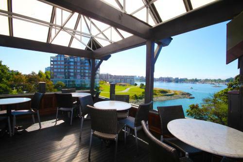 Posada Spinnakers Gastro Brewpub & Guesthouses