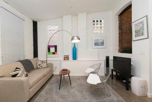 Apartamentos Lee Chong Luxury Vacation Rentals