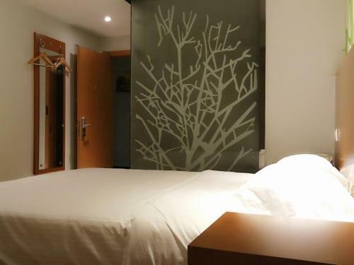 Vatica Anhui Hefei Heping Road Anhui Textile Mill Station Hotel