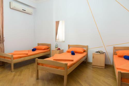 Umba Hostel & Tours