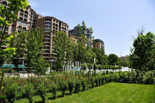 Saryan Street Studio Apartment