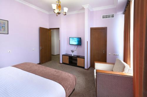 Hotel Ani Central Inn