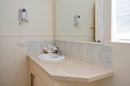 Aparthotel Shelly Bay Resort