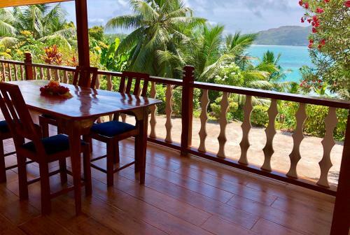Le Grand Bleu Villas