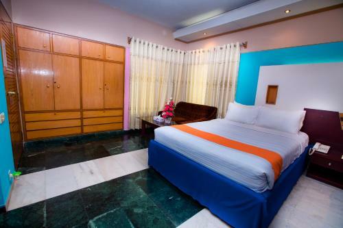 Hotel Golden Deer