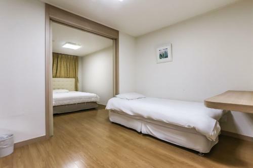 Aparthotel Jungmun Yegreen Residence Hotel