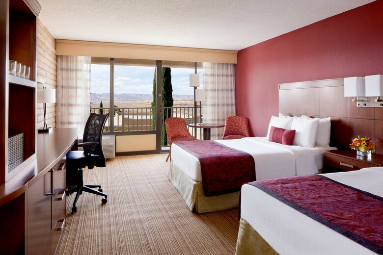 Hotel Courtyard By Marriott At Lake Powell - Page