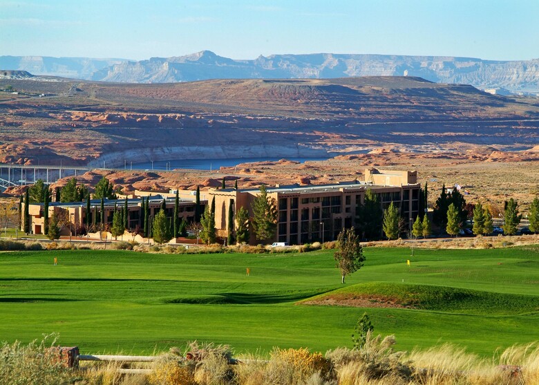 Hotel Courtyard By Marriott At Lake Powell - Page