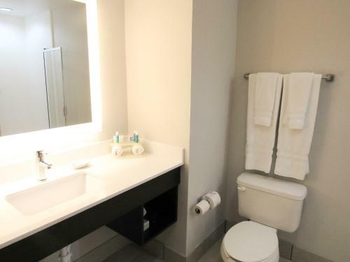 Holiday Inn Express Hotel & Suites Inverness