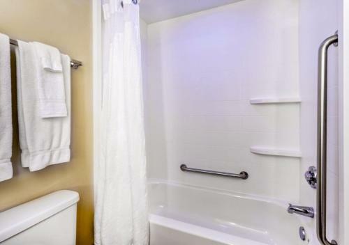 Holiday Inn Express Hotel & Suites Inverness