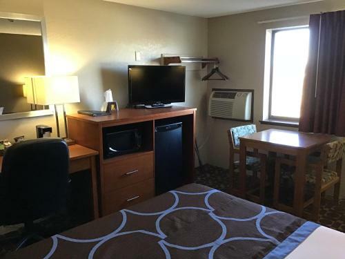 Hotel Super 8 By Wyndham Miles City