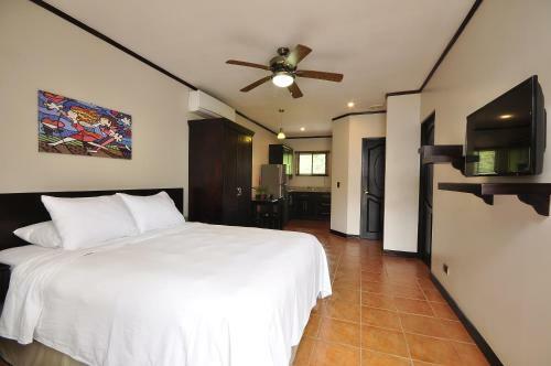 Hotel Colono Beach