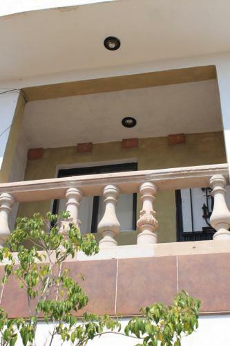 Hotel 12 Reales