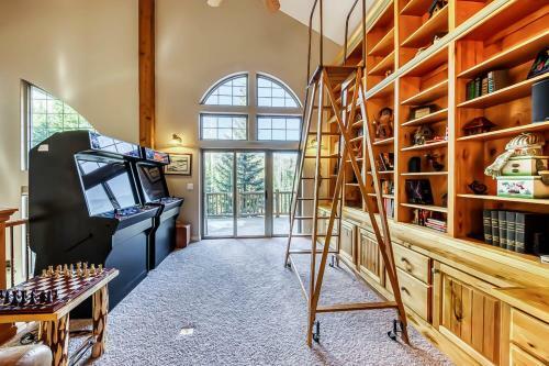 Cabin Sweet Cabin