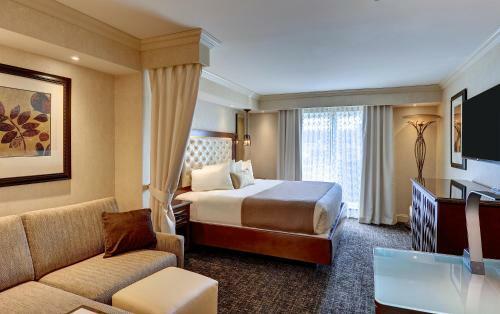 Hotel Eden Resort And Suites, Bw Premier Collection