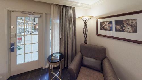Hotel Eden Resort And Suites, Bw Premier Collection